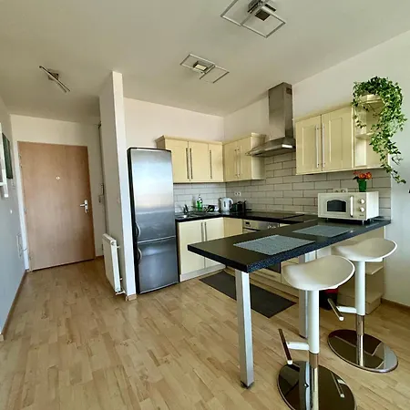 Three Towers With Beautiful View And Parking! Apartmán Bratislava