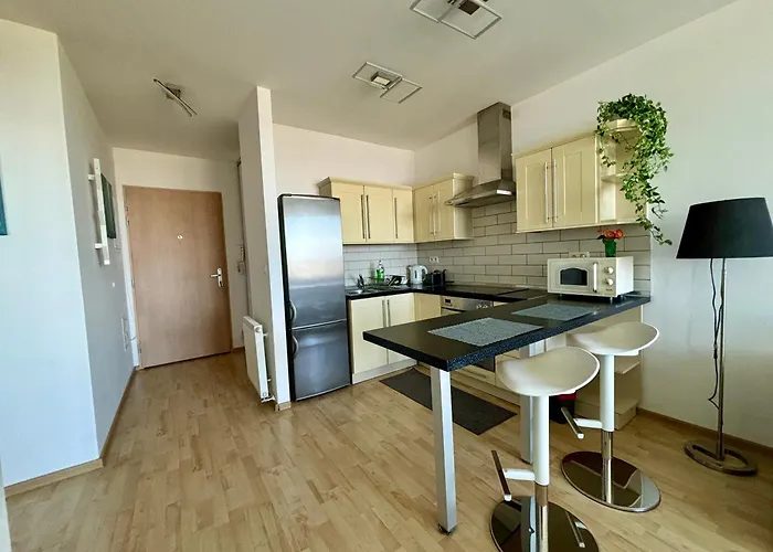 Three Towers With Beautiful View And Parking! Apartman Pozsony